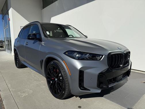 2025 BMW X5 M60i