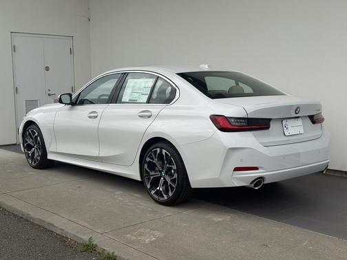2026 BMW 330 330i