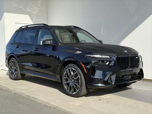 2025 BMW X7 M60i