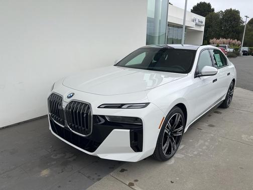 2025 BMW i7 xDrive60