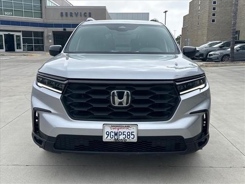Lunar Silver Metallic 2023 Honda Pilot