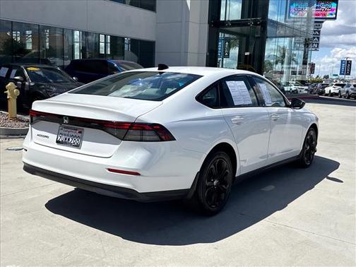 Platinum White Pearl 2025 Honda Accord