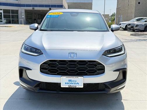Solar Silver Metallic 2026 Honda HR-V