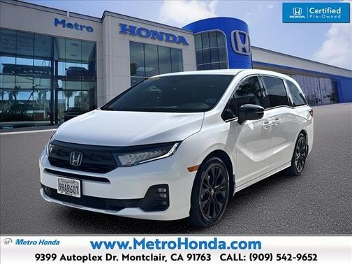 Platinum White Pearl 2025 Honda Odyssey