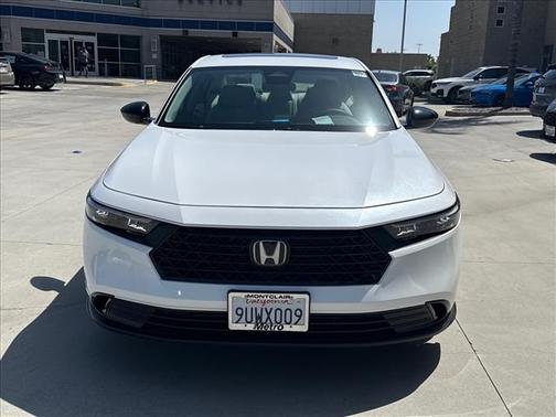 Platinum White Pearl 2025 Honda Accord