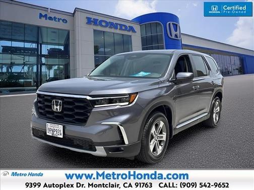 Modern Steel Metallic 2025 Honda Pilot