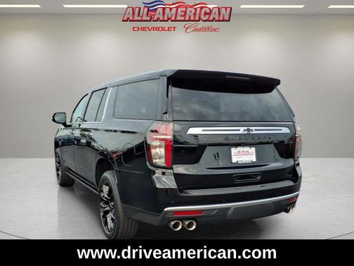 Black 2023 Chevrolet Suburban 4WD High Country