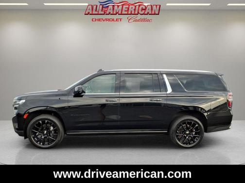 Black 2023 Chevrolet Suburban 4WD High Country