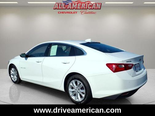 Summit White 2025 Chevrolet Malibu FWD 1LT