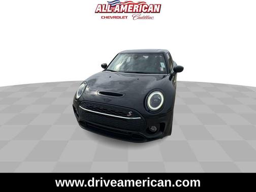 Midnight Black Metallic 2022 MINI Clubman Cooper S ALL4