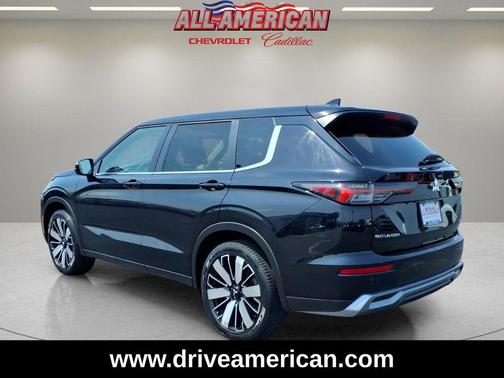 Cosmic Blue Metallic 2025 Mitsubishi Outlander SE S-AWC