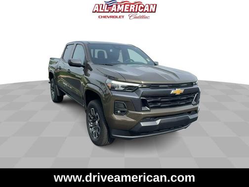 Harvest Bronze Metallic 2023 Chevrolet Colorado LT