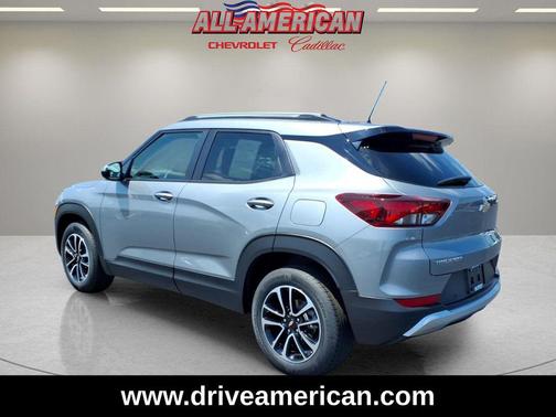 Sterling Gray Metallic 2026 Chevrolet Trailblazer LT
