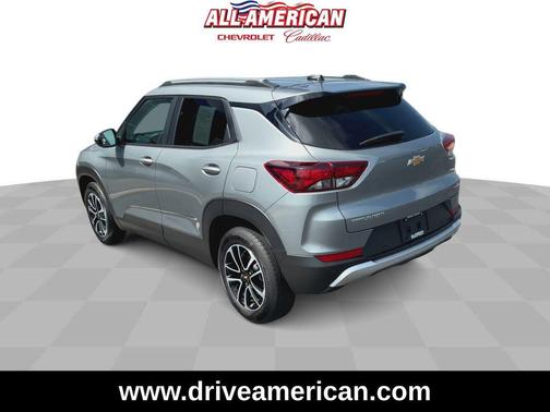 Sterling Gray Metallic 2026 Chevrolet Trailblazer LT
