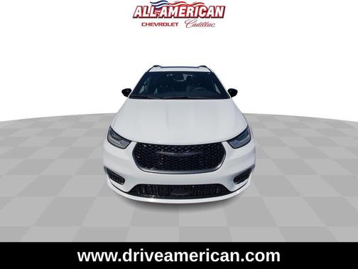 Bright White Clearcoat 2025 Chrysler Pacifica Limited