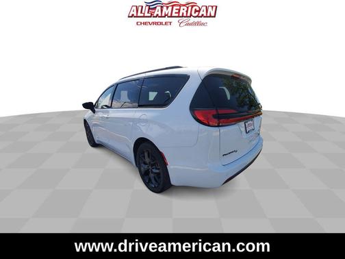 Bright White Clearcoat 2025 Chrysler Pacifica Limited