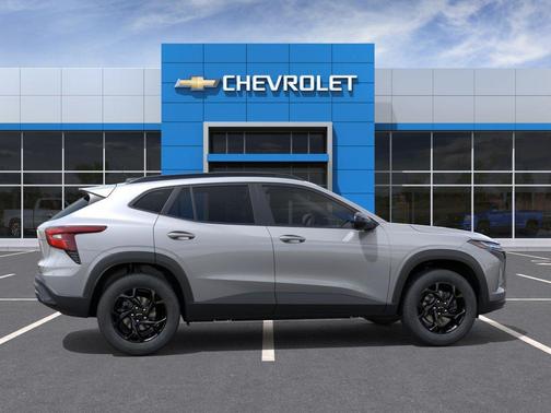 Sterling Gray Metallic 2026 Chevrolet Trax LT