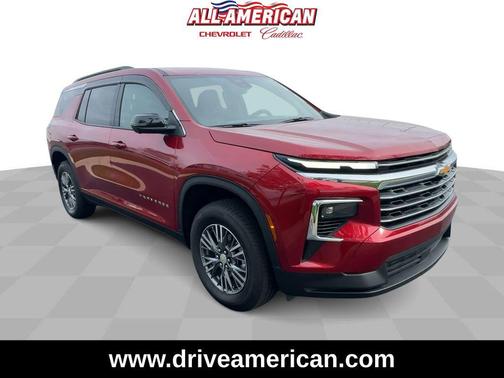 Radiant Red Tintcoat 2024 Chevrolet Traverse LT