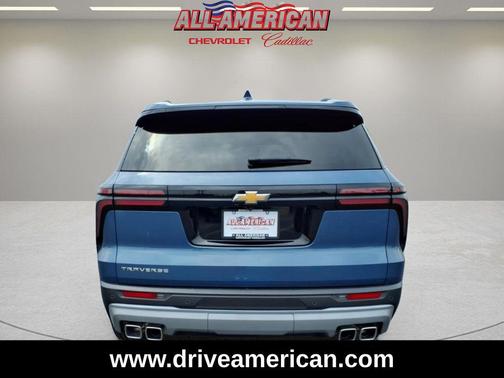 Lakeshore Blue Metallic 2025 Chevrolet Traverse LT