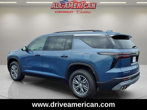 Lakeshore Blue Metallic 2025 Chevrolet Traverse LT