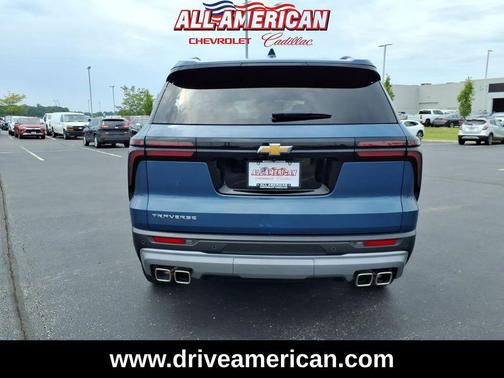 Lakeshore Blue Metallic 2025 Chevrolet Traverse LT