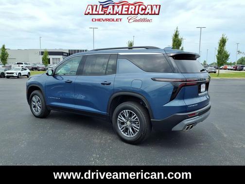 Lakeshore Blue Metallic 2025 Chevrolet Traverse LT
