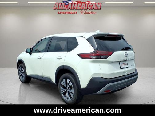 Pearl White Tricoat 2023 Nissan Rogue SV