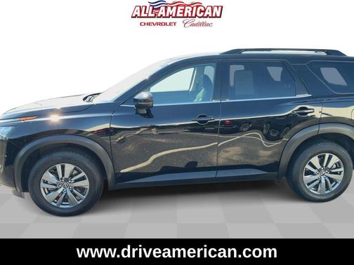 Super Black 2025 Nissan Pathfinder SV 4WD