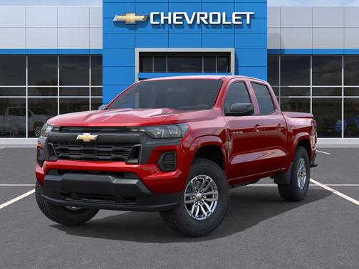 Radiant Red Tintcoat 2026 Chevrolet Colorado LT