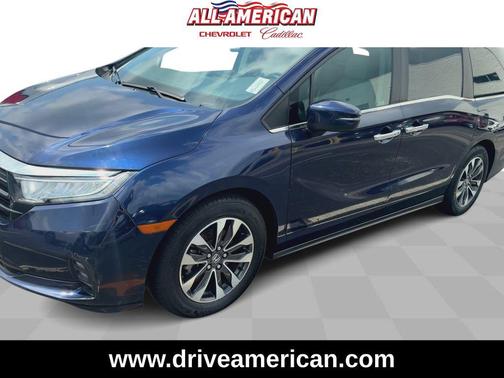 Crystal Black Pearl 2024 Honda Odyssey EX-L