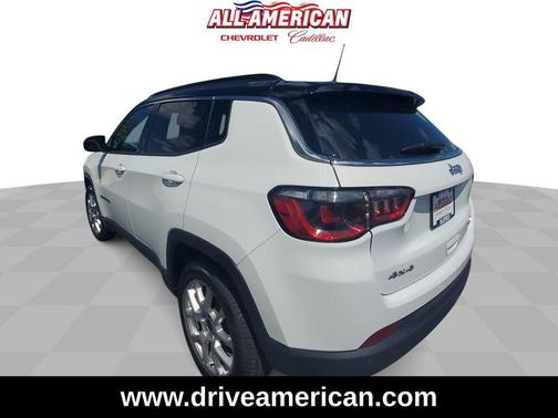Bright White Clearcoat 2025 Jeep Compass Limited