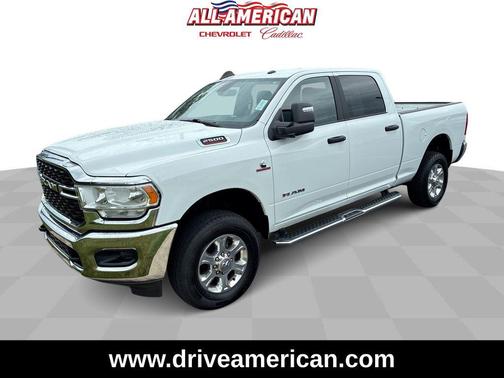 Bright White Clearcoat 2024 RAM 2500 Big Horn Crew Cab 4x4 6'4' Box