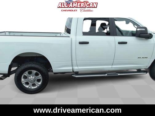 Bright White Clearcoat 2024 RAM 2500 Big Horn Crew Cab 4x4 6'4' Box