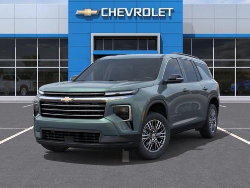 Trillium Green Metallic 2027 Chevrolet Traverse LT