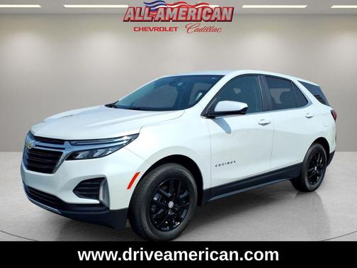 Iridescent Pearl Tricoat 2024 Chevrolet Equinox 1LT