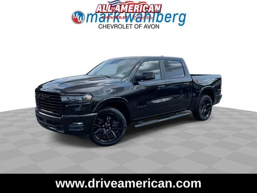 Diamond Black Crystal Pearlcoat 2025 RAM 1500 Laramie