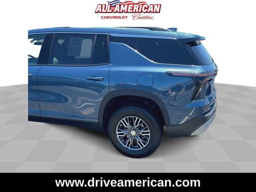 Lakeshore Blue Metallic 2026 Chevrolet Traverse LT