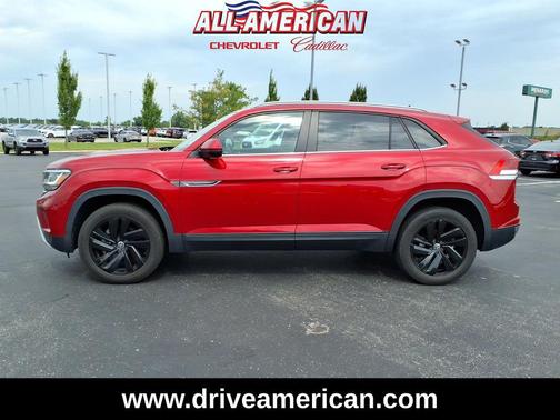 Aurora Red Metallic 2022 Volkswagen Atlas Cross Sport 3.6L V6 SE w/Technology