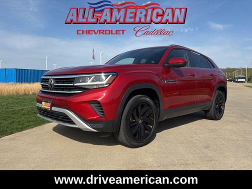 Aurora Red Metallic 2022 Volkswagen Atlas Cross Sport 3.6L V6 SE w/Technology