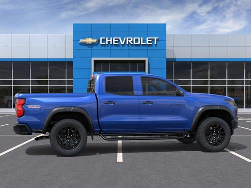 Reef Blue Metallic 2026 Chevrolet Colorado Trail Boss