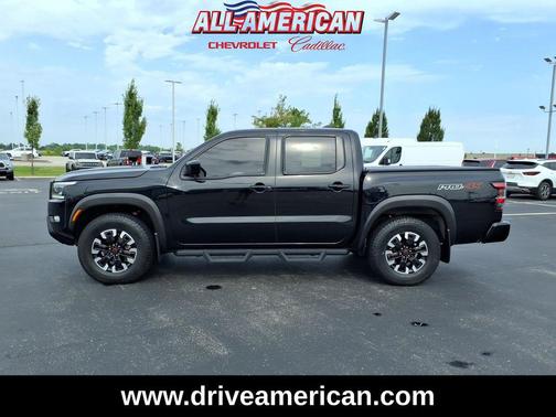 Super Black 2023 Nissan Frontier PRO-4X