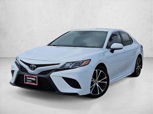 2020 Toyota Camry SE