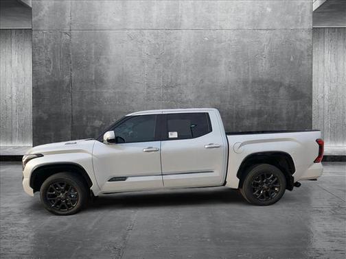 2025 Toyota Tundra Hybrid Platinum