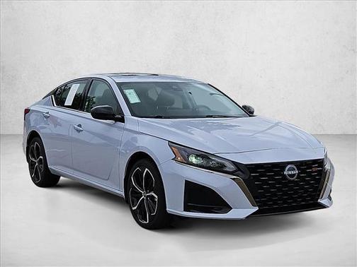 Gray Sky Pearl 2025 Nissan Altima SR AWD