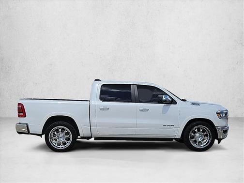 Ivory White Tri-Coat Pearlcoat 2019 RAM 1500 Laramie