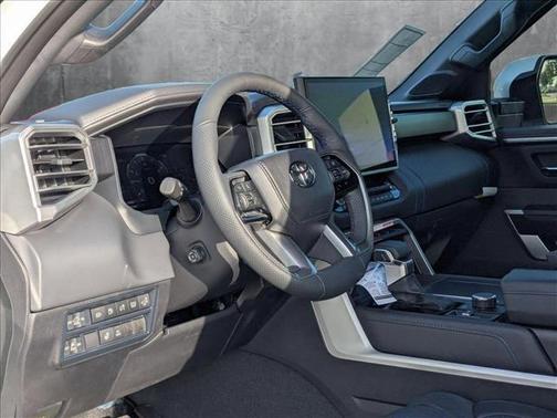 2025 Toyota Tundra Hybrid Platinum