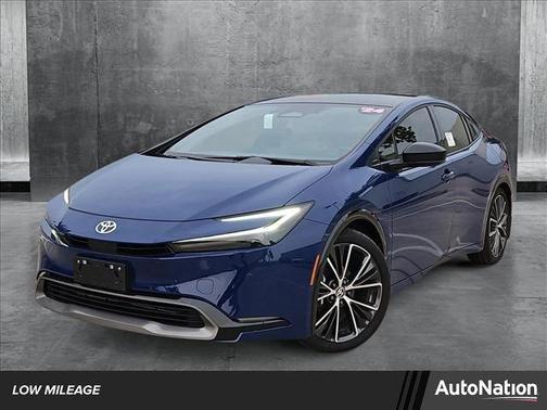 2024 Toyota Prius XLE