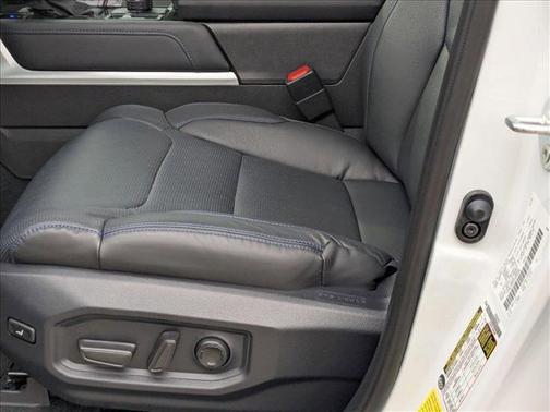 2025 Toyota Tundra Hybrid Platinum