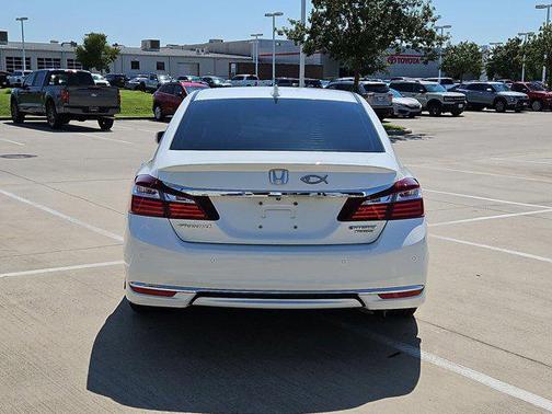 2017 Honda Accord Hybrid Touring