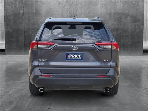 2020 Toyota RAV4 XLE